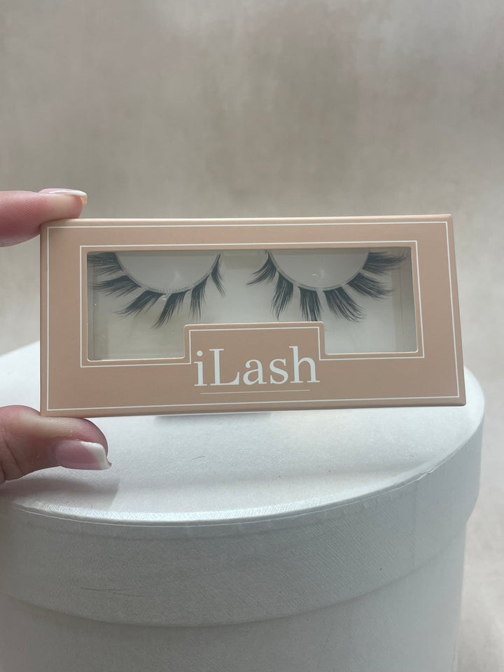 Foxy Lash Pre-Cut Lashes (10-15mm)